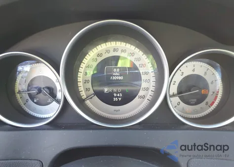 2013 Mercedes-Benz C 250 Luxury/Sport z USA, uszkodzony, nr VIN WDDGF4HB1DA773561